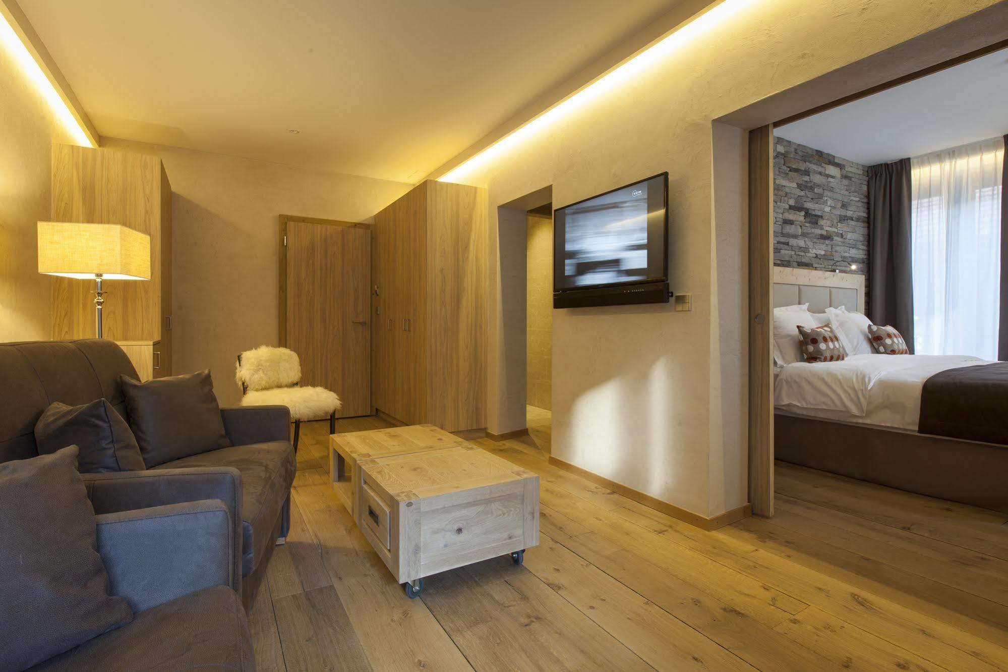 Hotel National Resort & Spa 샘페리 외부 사진